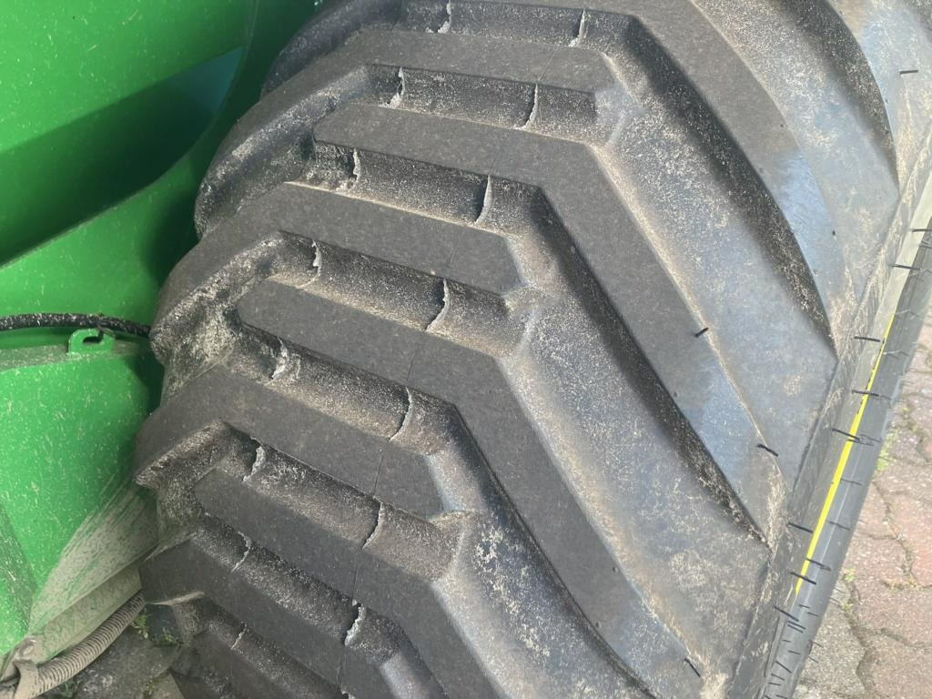John Deere FESTKAMMER-KOMBIPRESSE C441R - Siena sagatavošanas tehnika: foto 2 John Deere FESTKAMMER-KOMBIPRESSE C441R - Siena sagatavošanas tehnika: foto 2