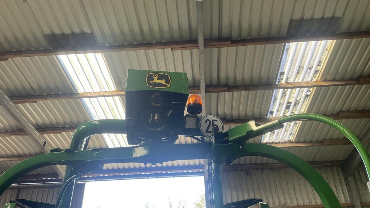 John Deere FESTKAMMER-KOMBIPRESSE C441R - Siena sagatavošanas tehnika: foto 5 John Deere FESTKAMMER-KOMBIPRESSE C441R - Siena sagatavošanas tehnika: foto 5