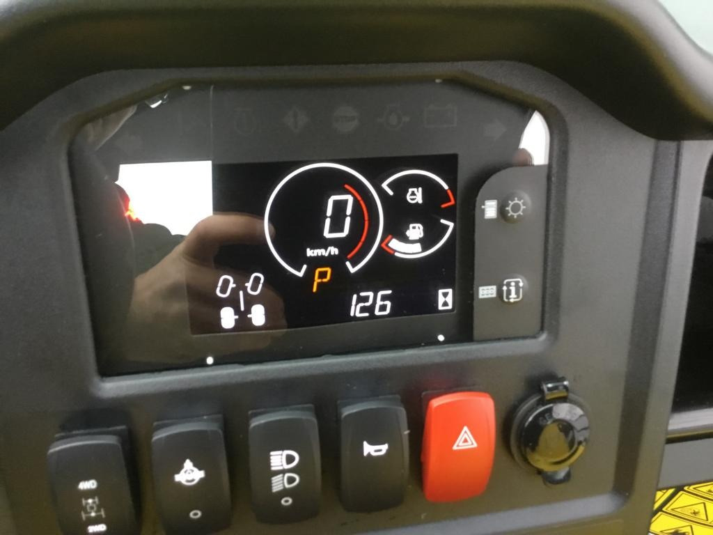 John Deere GATOR HPX 815 E - Kvadricikls: foto 4 John Deere GATOR HPX 815 E - Kvadricikls: foto 4