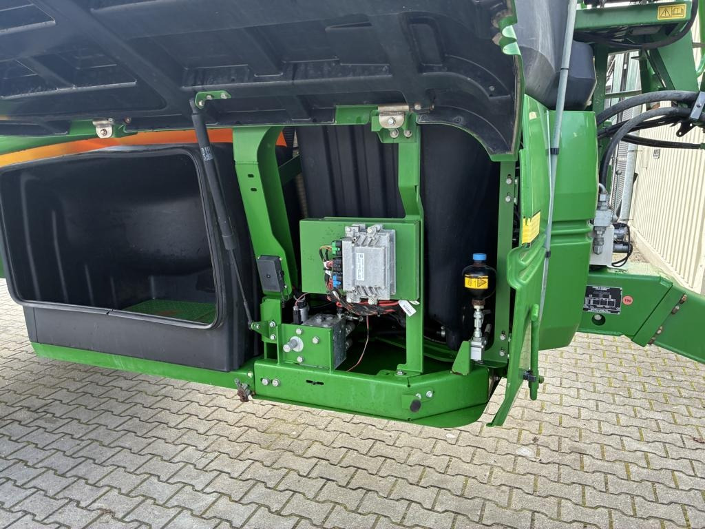 John Deere R944I POWRSPRAY - Miglotājs: foto 4 John Deere R944I POWRSPRAY - Miglotājs: foto 4