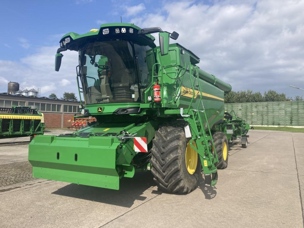 John Deere T5 700 MY25 - Labības kombains: foto 5 John Deere T5 700 MY25 - Labības kombains: foto 5