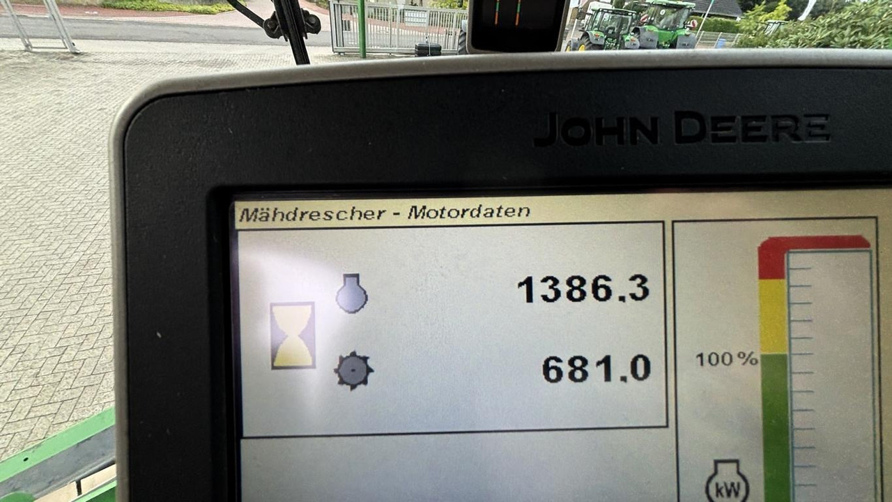 John Deere T660 - Labības kombains: foto 2 John Deere T660 - Labības kombains: foto 2