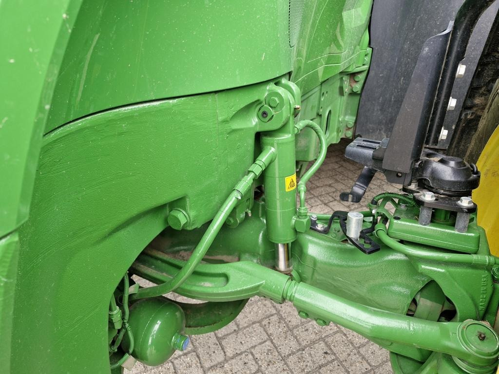 John Deere TRAKTOR 7R330 - Traktors: foto 5 John Deere TRAKTOR 7R330 - Traktors: foto 5