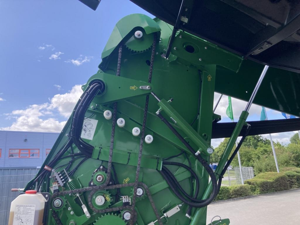 John Deere V461M - PAKET FÜR RUNDBALLENPR - Ruļļu ietinējs: foto 2 John Deere V461M - PAKET FÜR RUNDBALLENPR - Ruļļu ietinējs: foto 2