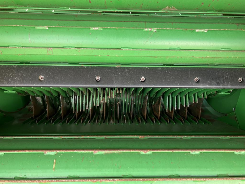 John Deere V461M - PAKET FÜR RUNDBALLENPR - Ruļļu ietinējs: foto 5 John Deere V461M - PAKET FÜR RUNDBALLENPR - Ruļļu ietinējs: foto 5