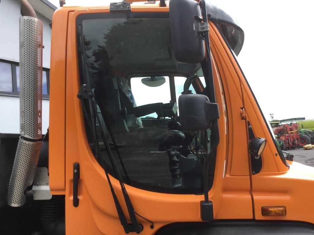 Komunālā/ Specializētā tehnika Mercedes-Benz UNIMOG U 527: foto 44