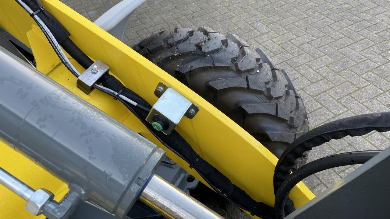 Jaunā Riteņu iekrāvējs Kramer 5050: foto 15