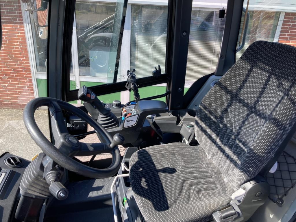 Kramer KL 70.8 - Riteņu iekrāvējs: foto 4 Kramer KL 70.8 - Riteņu iekrāvējs: foto 4