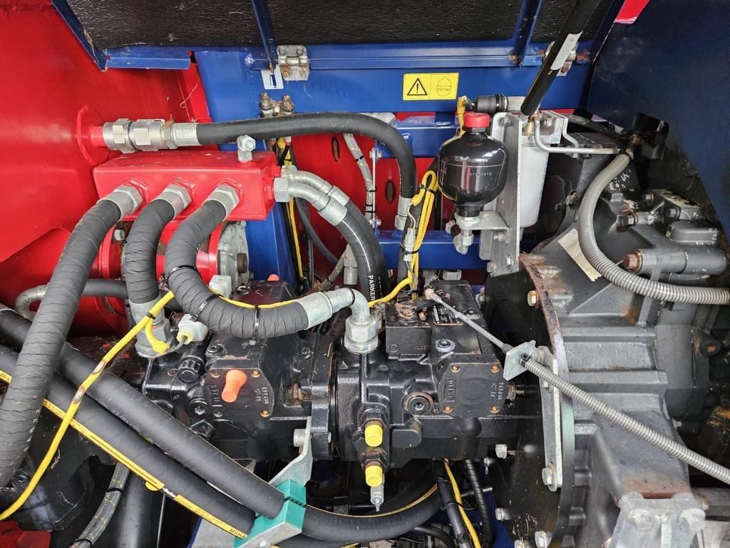 Mayer VM-14 SELBSTFAHRER MONO - Lopbarības mikseris: foto 4 Mayer VM-14 SELBSTFAHRER MONO - Lopbarības mikseris: foto 4