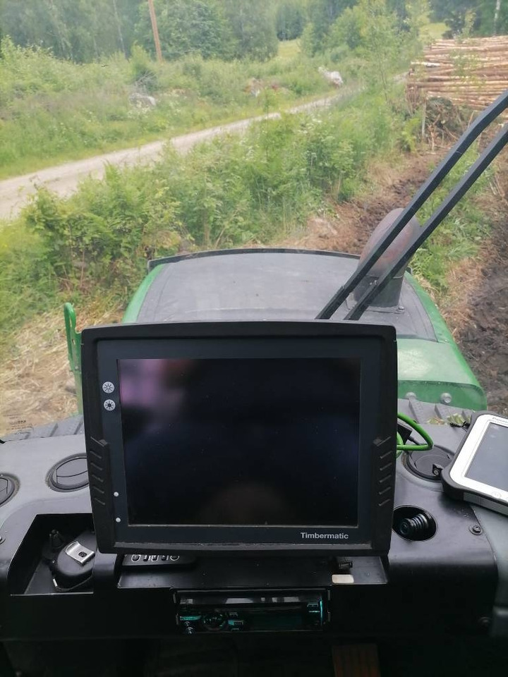 John Deere 1010 E - Forvarders: foto 5 John Deere 1010 E - Forvarders: foto 5