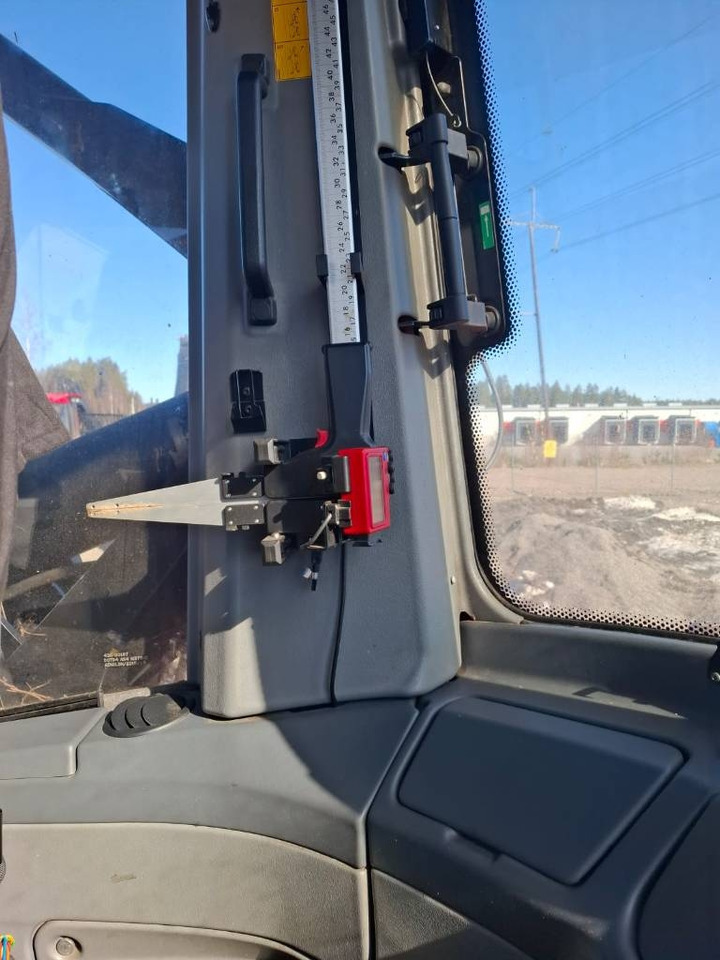 Harvesters Komatsu 911.6: foto 12