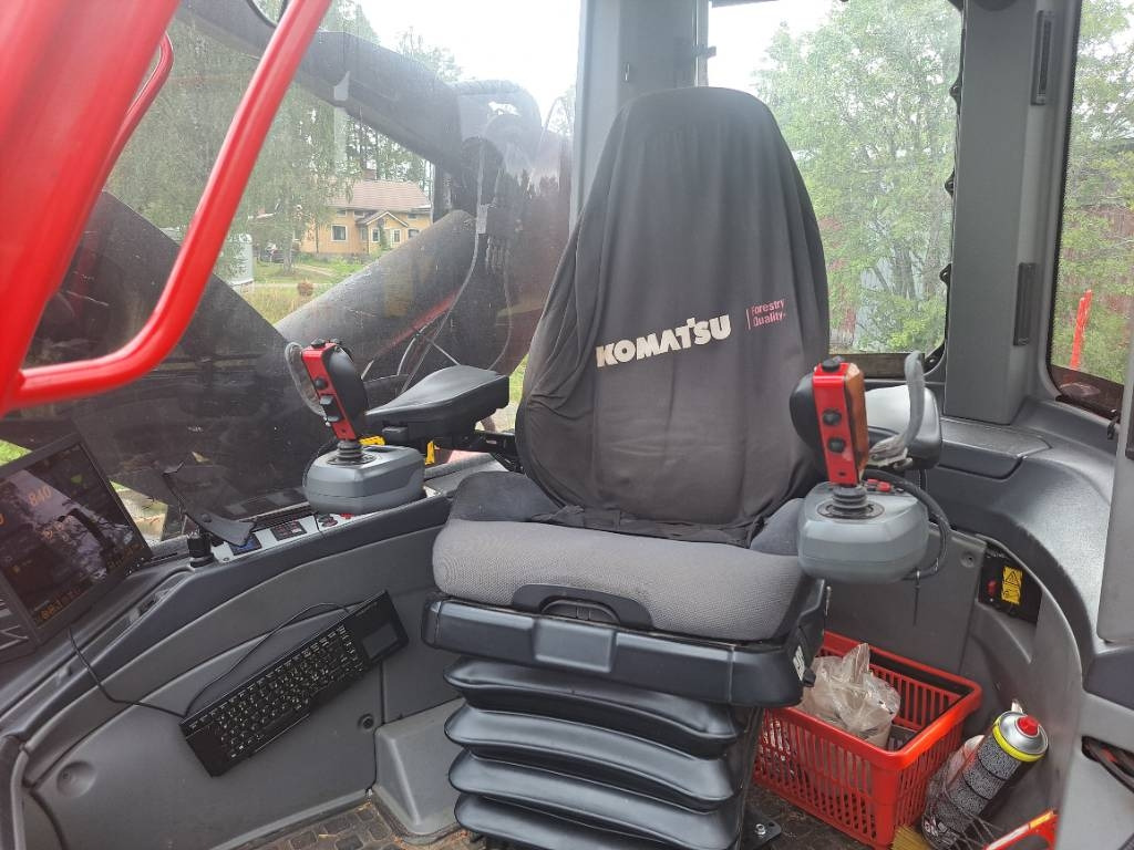 Harvesters Komatsu 911: foto 11 Harvesters Komatsu 911: foto 11