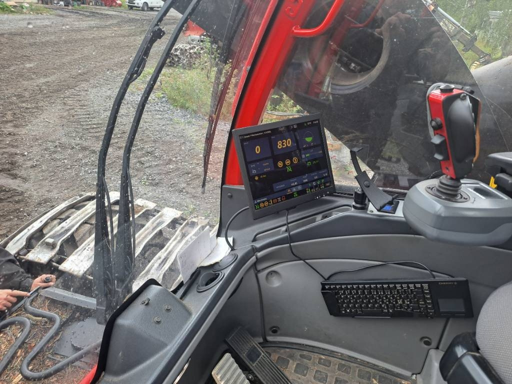 Harvesters Komatsu 911: foto 12 Harvesters Komatsu 911: foto 12