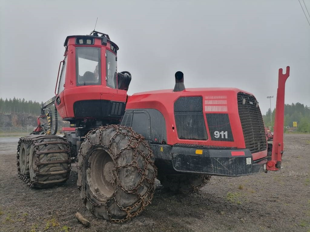 Komatsu 911 - Harvesters: foto 1 Komatsu 911 - Harvesters: foto 1