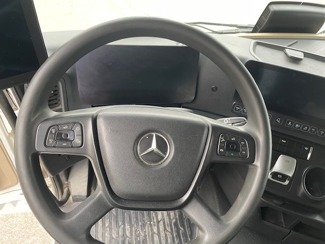 Mercedes-Benz Actros - Vilcējs: foto 5 Mercedes-Benz Actros - Vilcējs: foto 5