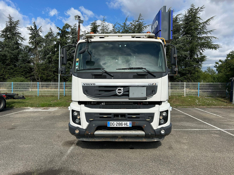 Volvo FM - Pacēlājs ar āķi: foto 5 Volvo FM - Pacēlājs ar āķi: foto 5