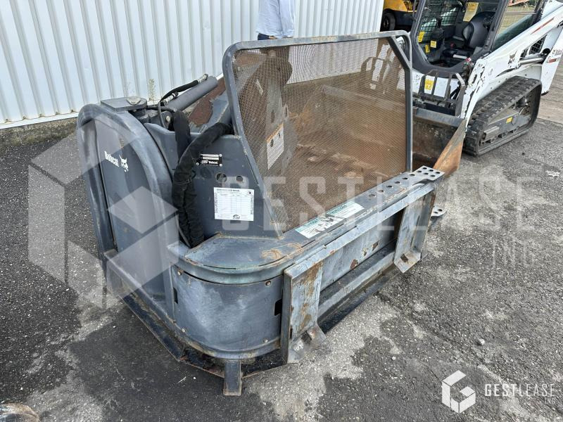 BOBCAT SG60 GRINDER ROGNEUSE DE SOUCHE - Celmu smalcinātājs: foto 3 BOBCAT SG60 GRINDER ROGNEUSE DE SOUCHE - Celmu smalcinātājs: foto 3