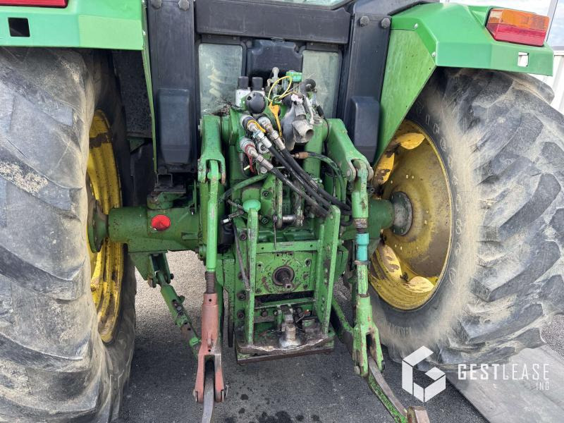 Traktors John Deere 6400 4RM: foto 11 Traktors John Deere 6400 4RM: foto 11
