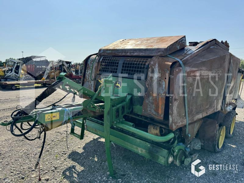 John Deere 744 - Rituļu prese: foto 5 John Deere 744 - Rituļu prese: foto 5