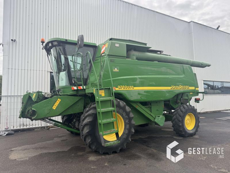 John Deere 9780 CTS - Labības kombains: foto 1 John Deere 9780 CTS - Labības kombains: foto 1