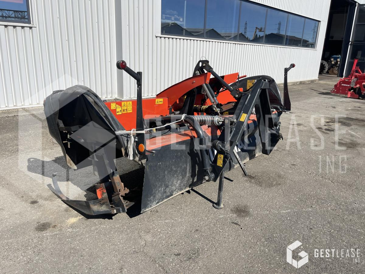 Kubota DM4032 - Pļāvējs: foto 2 Kubota DM4032 - Pļāvējs: foto 2
