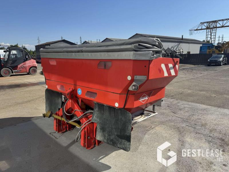 Kuhn AXIS 40.1 W - Minerālmēslu izkliedētājs: foto 4 Kuhn AXIS 40.1 W - Minerālmēslu izkliedētājs: foto 4