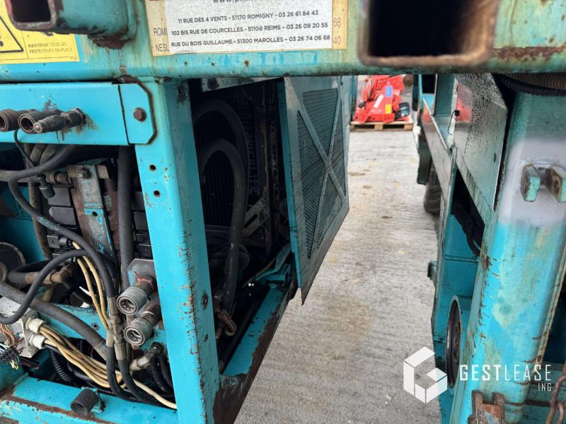 Traktors ar paaugstinātu klīrensu LOISEAU DOGGER 10H: foto 10 Traktors ar paaugstinātu klīrensu LOISEAU DOGGER 10H: foto 10