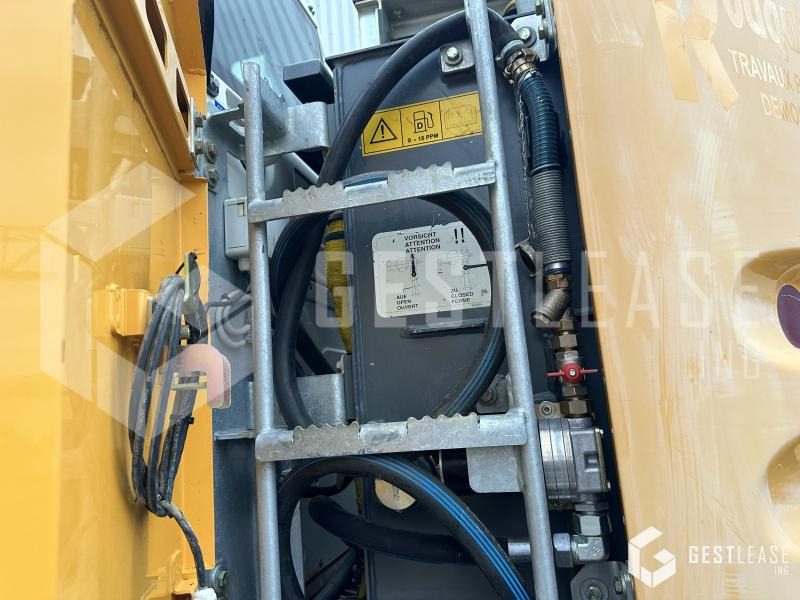 Kāpurķēžu ekskavators Liebherr R926 COMPACT: foto 10