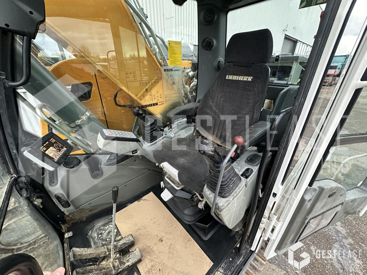 Kāpurķēžu ekskavators Liebherr R926 COMPACT: foto 12