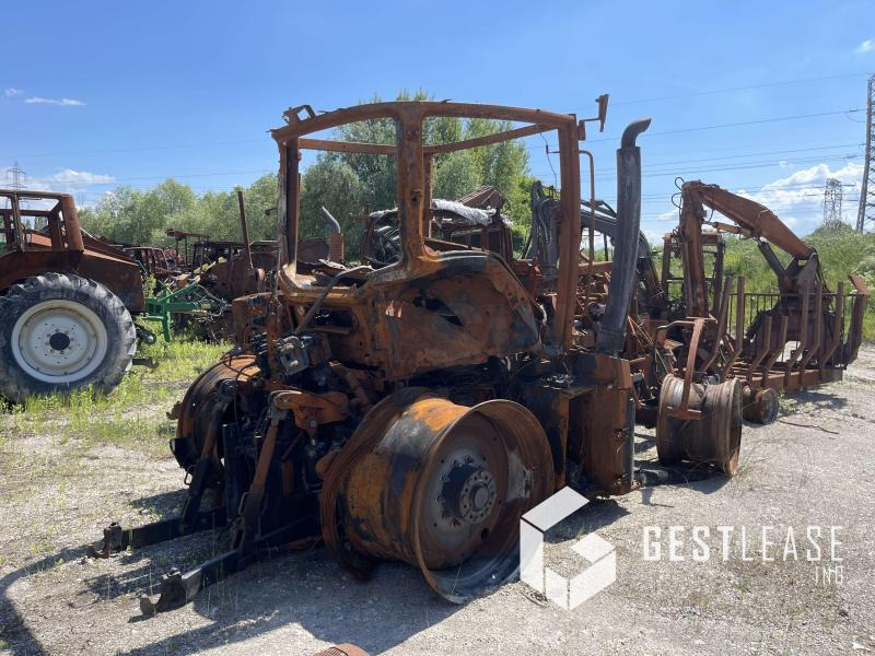 Massey Ferguson MF8S - Traktors: foto 4 Massey Ferguson MF8S - Traktors: foto 4
