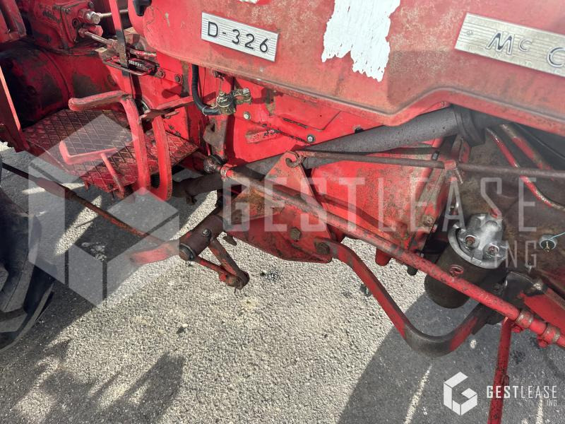 Traktors Mc Cormick D326: foto 6
