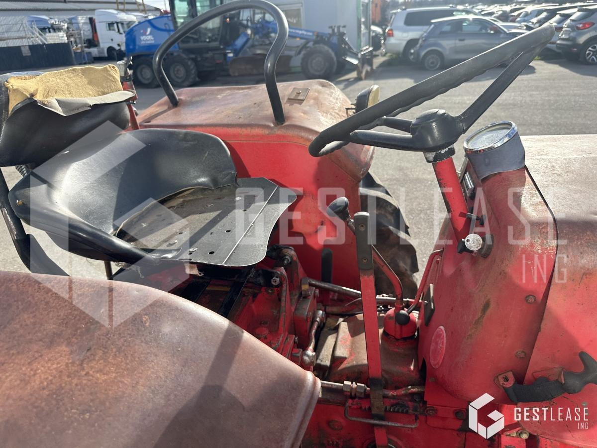 Traktors Mc Cormick D326: foto 7