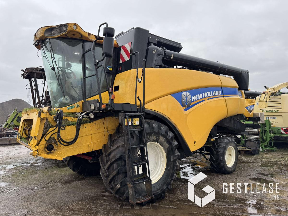 New Holland CX5090 - Labības kombains: foto 1 New Holland CX5090 - Labības kombains: foto 1