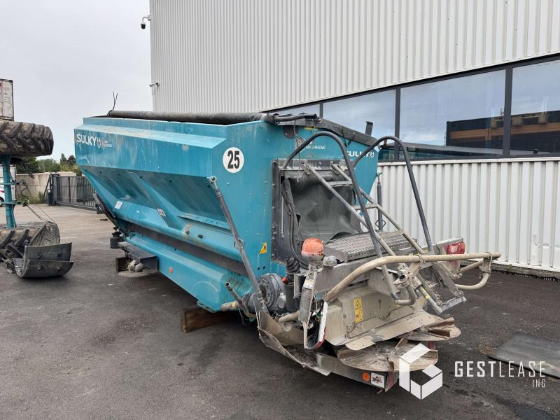 Sulky XT 130 - Minerālmēslu izkliedētājs: foto 2 Sulky XT 130 - Minerālmēslu izkliedētājs: foto 2