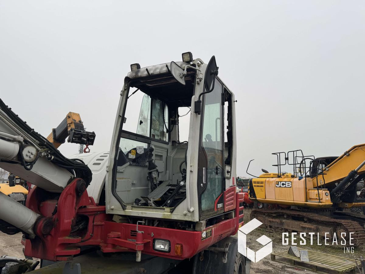 Takeuchi TB295W - Riteņu ekskavators: foto 5 Takeuchi TB295W - Riteņu ekskavators: foto 5