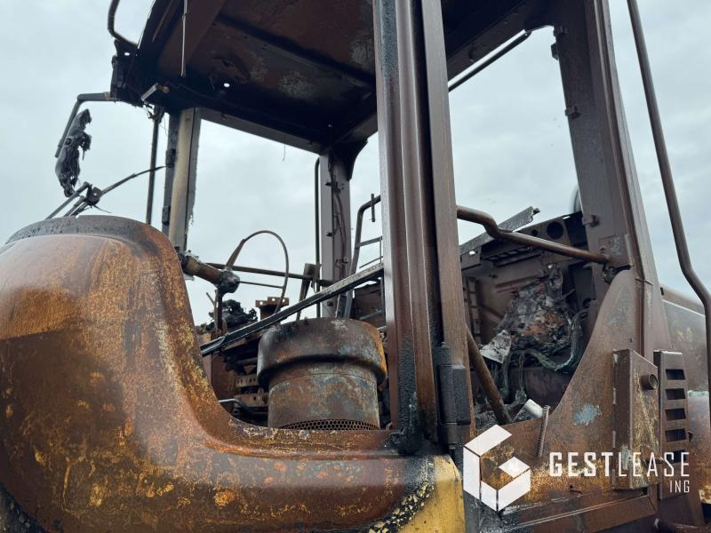 Riteņu iekrāvējs Volvo L 120 F: foto 10