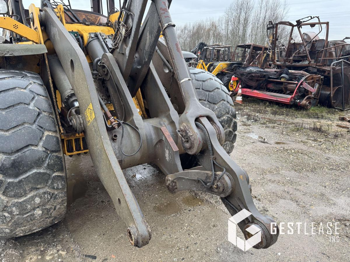 Riteņu iekrāvējs Volvo L 120 F: foto 6