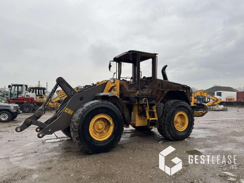 Volvo L 120 F - Riteņu iekrāvējs: foto 1 Volvo L 120 F - Riteņu iekrāvējs: foto 1