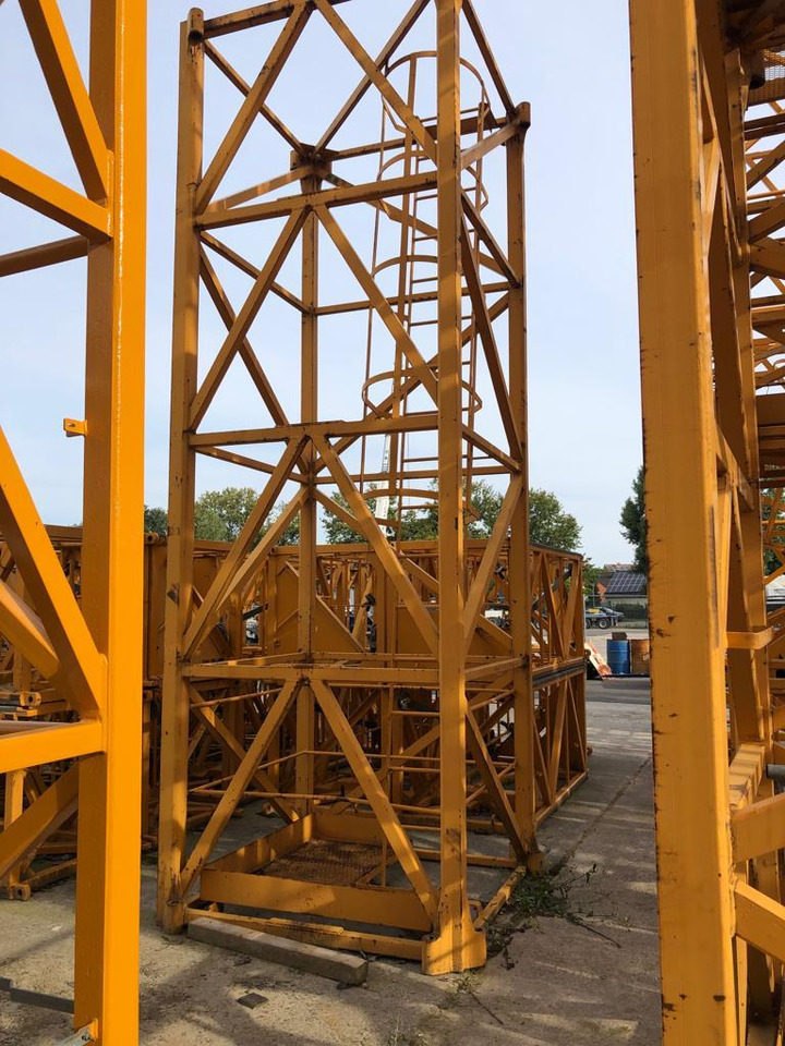 Liebherr 112EC-H Litronic - Torņa celtnis: foto 4 Liebherr 112EC-H Litronic - Torņa celtnis: foto 4