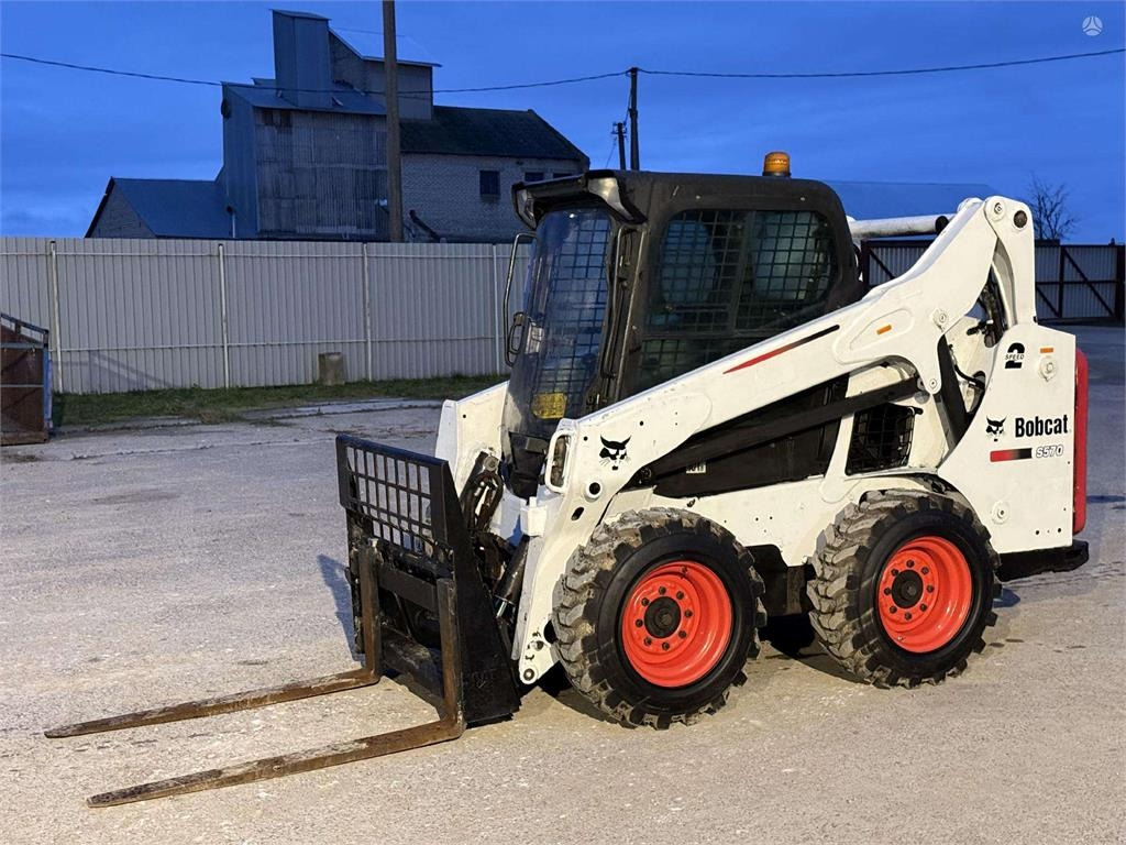 Bobcat S570 - Kompaktiekrāvējs: foto 1 Bobcat S570 - Kompaktiekrāvējs: foto 1