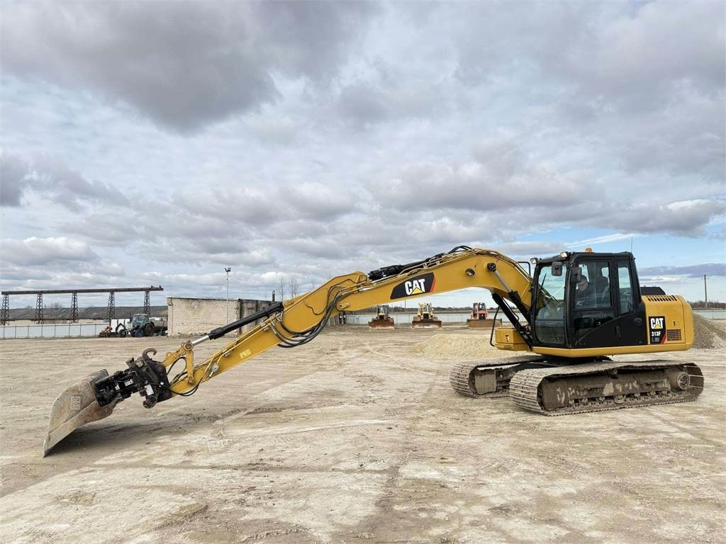 CAT 313 FL GC , 5091 H - Kāpurķēžu ekskavators: foto 2 CAT 313 FL GC , 5091 H - Kāpurķēžu ekskavators: foto 2