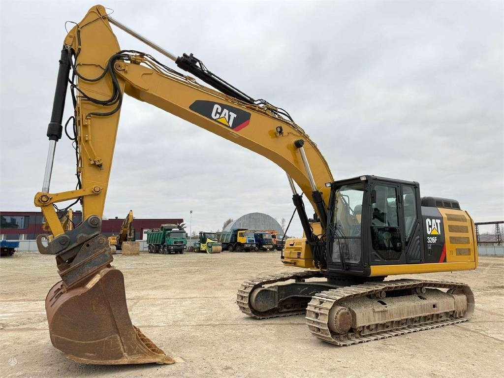 CAT 326 FLN, 2.5 m3 - Kāpurķēžu ekskavators: foto 1 CAT 326 FLN, 2.5 m3 - Kāpurķēžu ekskavators: foto 1