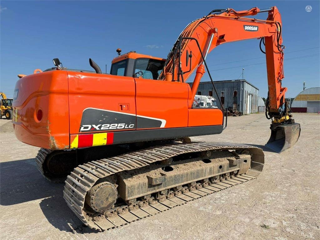 Doosan DX 225 LC ENGCON ROTOTILT TOP - Kāpurķēžu ekskavators: foto 5 Doosan DX 225 LC ENGCON ROTOTILT TOP - Kāpurķēžu ekskavators: foto 5