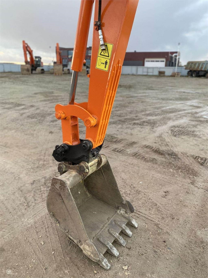 Doosan DX 60 C - Mini-ekskavators: foto 4 Doosan DX 60 C - Mini-ekskavators: foto 4