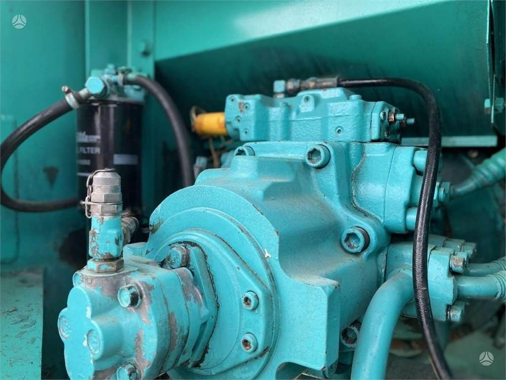 Kāpurķēžu ekskavators Kobelco SK-200 LC Mark V: foto 8