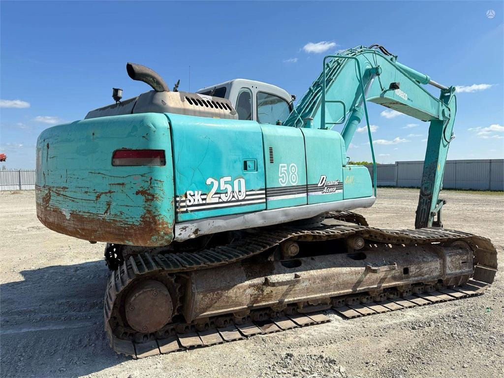 Kobelco SK 250 NLC-6 FOR SPARE PARTS - Kāpurķēžu ekskavators: foto 3 Kobelco SK 250 NLC-6 FOR SPARE PARTS - Kāpurķēžu ekskavators: foto 3
