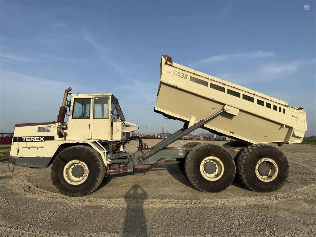 Terex TA 25 - Artikulētias pašizgāzējs: foto 5 Terex TA 25 - Artikulētias pašizgāzējs: foto 5