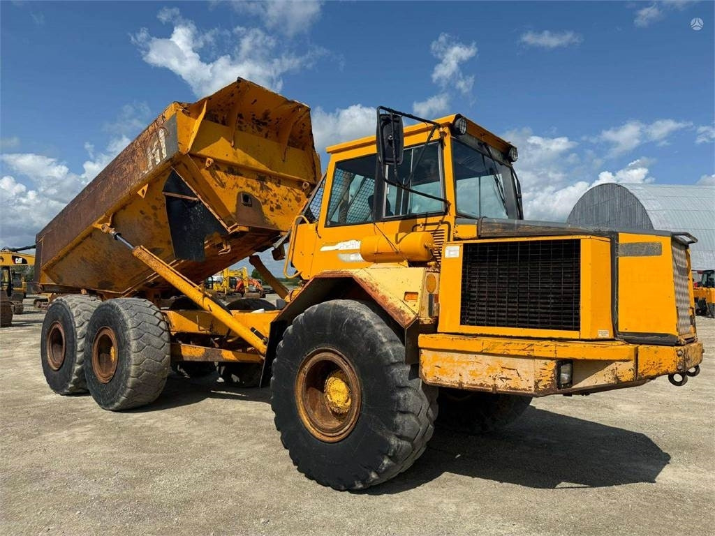 Volvo A25C, Nr. 5 - Artikulētias pašizgāzējs: foto 1 Volvo A25C, Nr. 5 - Artikulētias pašizgāzējs: foto 1