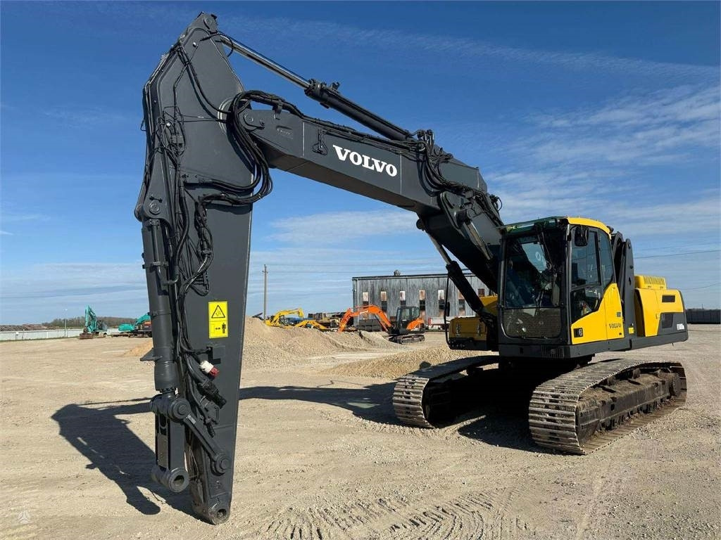 Volvo EC 300 DNL Cabin Lift - Kāpurķēžu ekskavators: foto 4 Volvo EC 300 DNL Cabin Lift - Kāpurķēžu ekskavators: foto 4