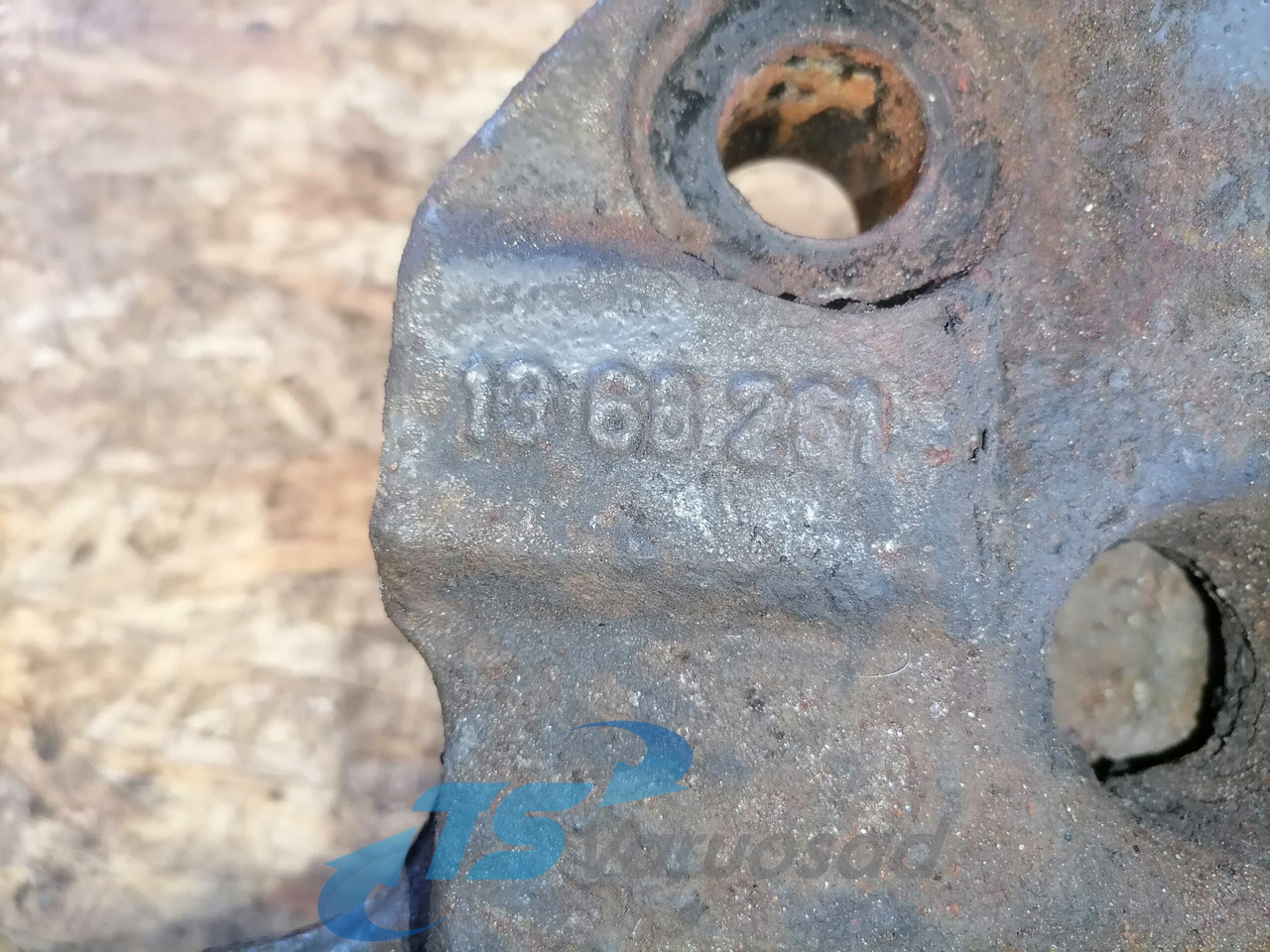 DAF Air suspension bracket 1368261 - Asis un rezerves daļas - Kravas automašīna: foto 3 DAF Air suspension bracket 1368261 - Asis un rezerves daļas - Kravas automašīna: foto 3